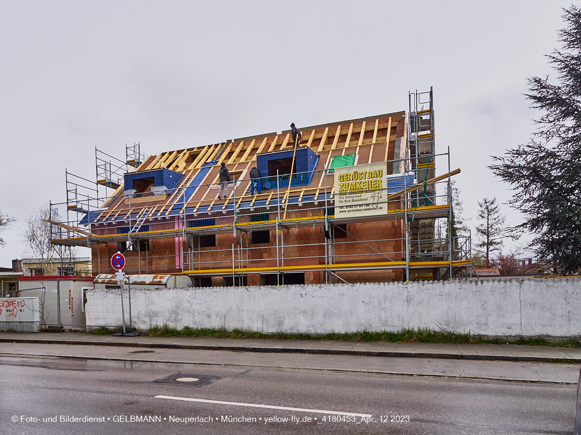 12.04.2023 - Baustelle Niederalmstraße 16 in Neuperlach